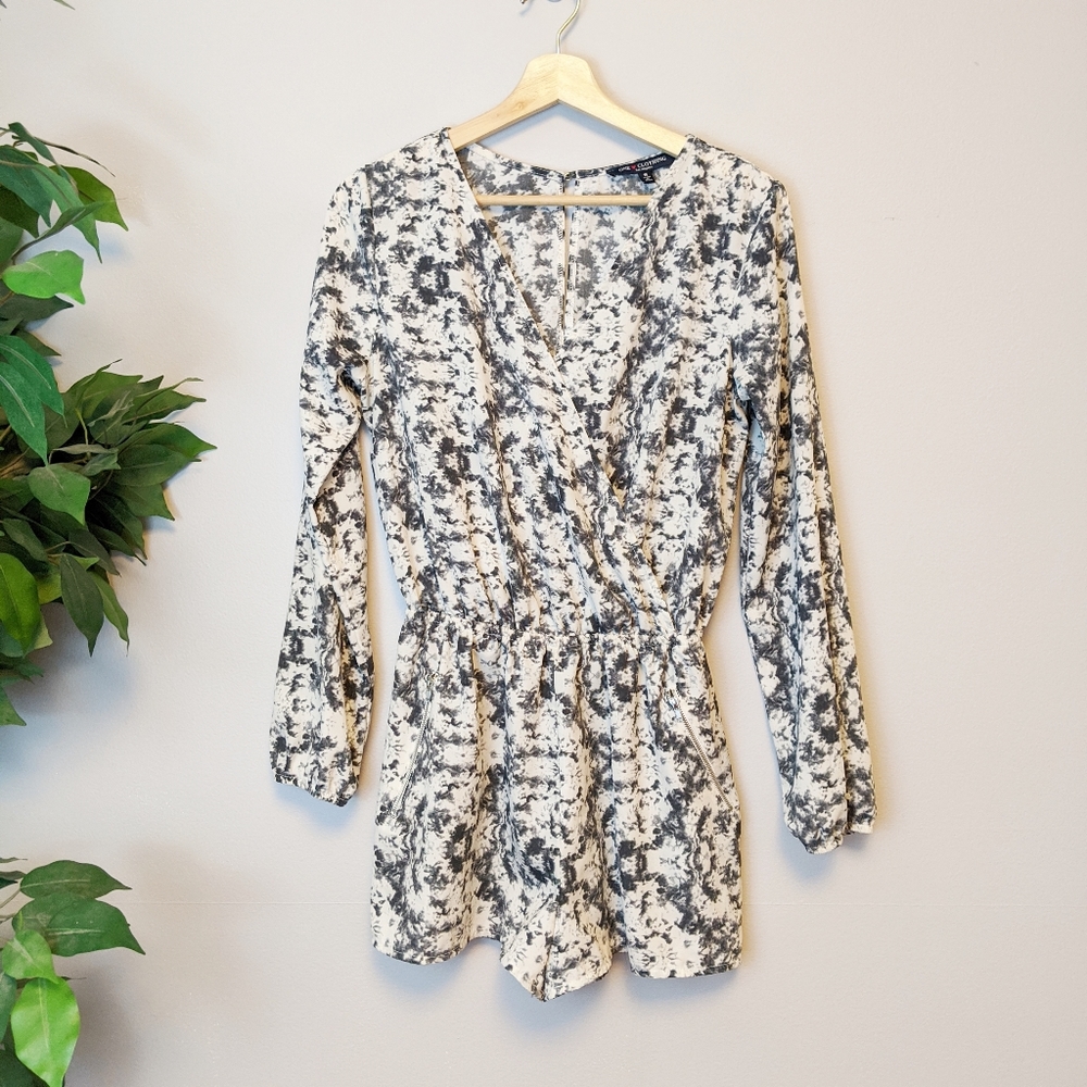 One clothing long sleeve romper - Picture 2 of 8